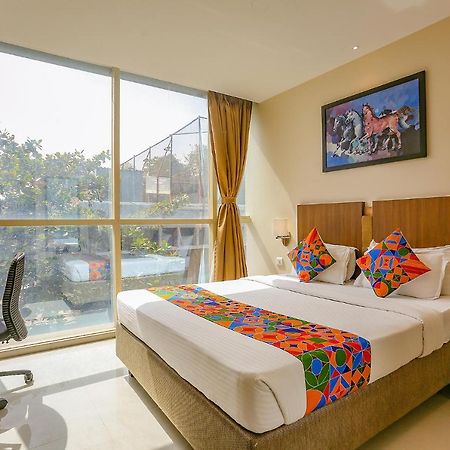 Fabhotel Royal International Mumbai Exteriör bild