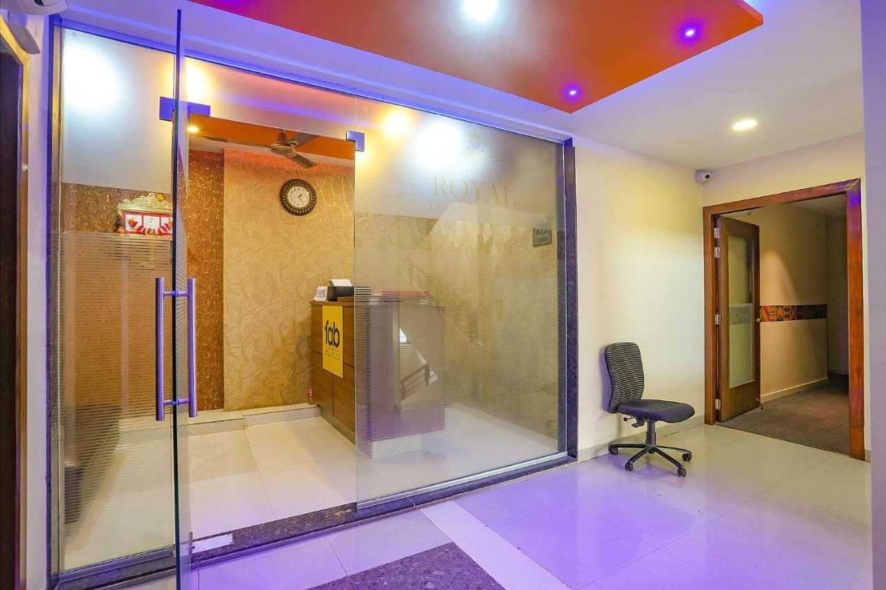 Fabhotel Royal International Mumbai Exteriör bild