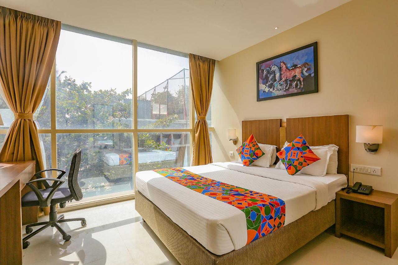 Fabhotel Royal International Mumbai Exteriör bild