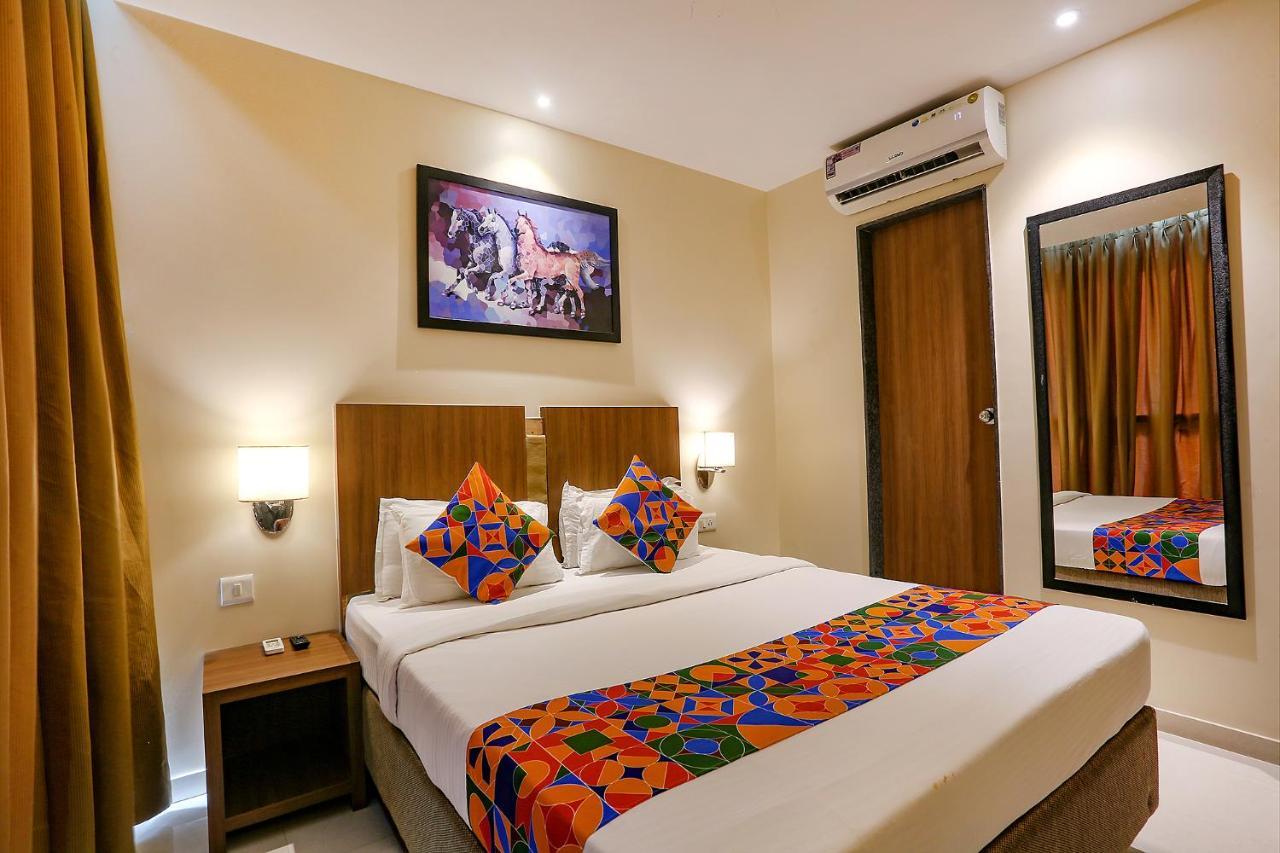 Fabhotel Royal International Mumbai Exteriör bild